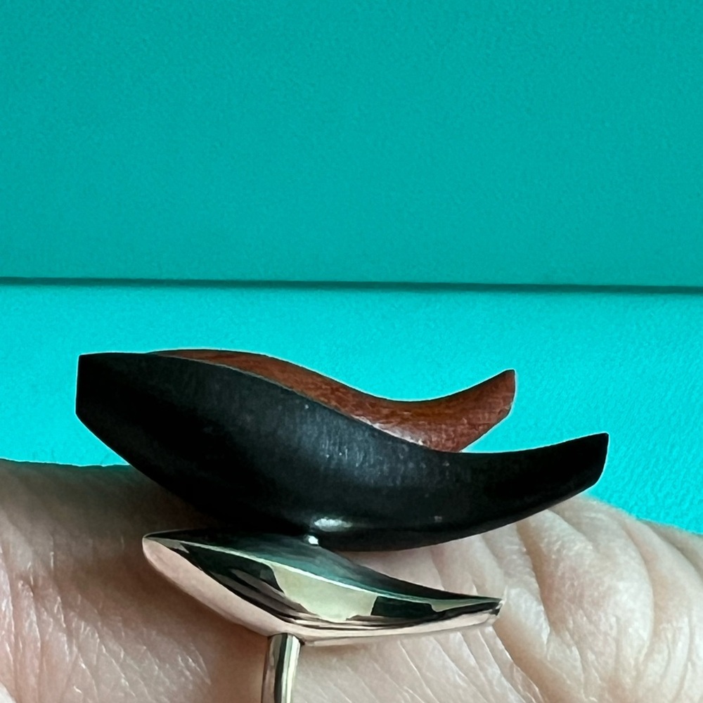 🌸🌸 Authentic Tiffany & Co. RARE Frank Gehry Fish Ring - Picture 12 of 16